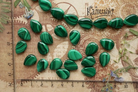 Малахит, плоская капля, 1 шт