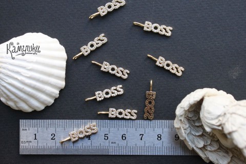 Подвеска "BOSS", с фианитами, 5х22 мм, №2205-0920, 1 шт