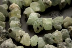 Пренит, необработанные кусочки, набор 11 бусин Пренит, необработанные кусочки, набор 11 бусин