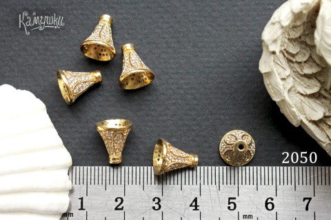 Шапочка-концевик конусообразная с фианитами, 9х10 мм, №2050, 1 шт Шапочка-концевик конусообразная с фианитами, 9х10 мм, №2050, 1 шт