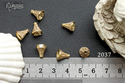 Шапочка-концевик конусообразная с фианитами, 8х9 мм, №2037, 1 шт Шапочка-концевик конусообразная с фианитами, 8х9 мм, №2037, 1 шт