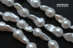 Жемчуг белый барочный крупный "Капля", набор 1 бусина