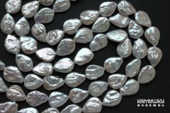 Жемчуг белый, барочный, плоская капля, 14х19 мм, набор 4 бусины