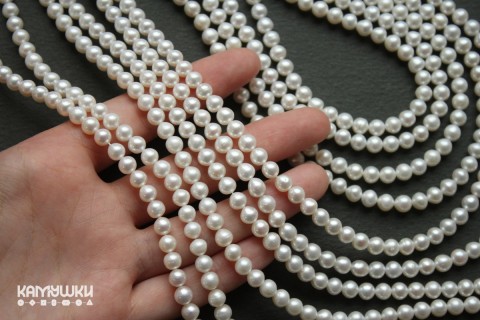 Жемчуг белый, шарообразный 5,5 мм, набор 17 бусин